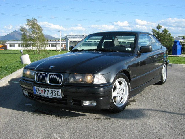 Bmw e36 318iS coupe - foto