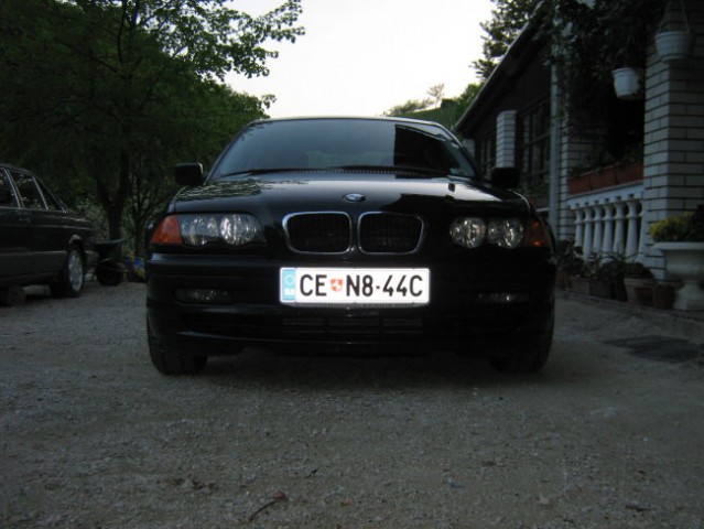 BMW e46 320d limo - foto
