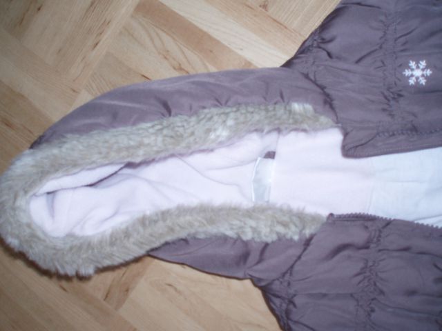 Zimski pajacki, bunde, jakne - foto