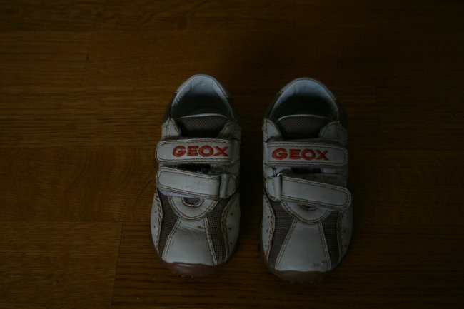 čeveljci GEOS št. 21 (malo nošeni) - 13 Eur