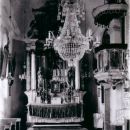 Oltar v cerkvi