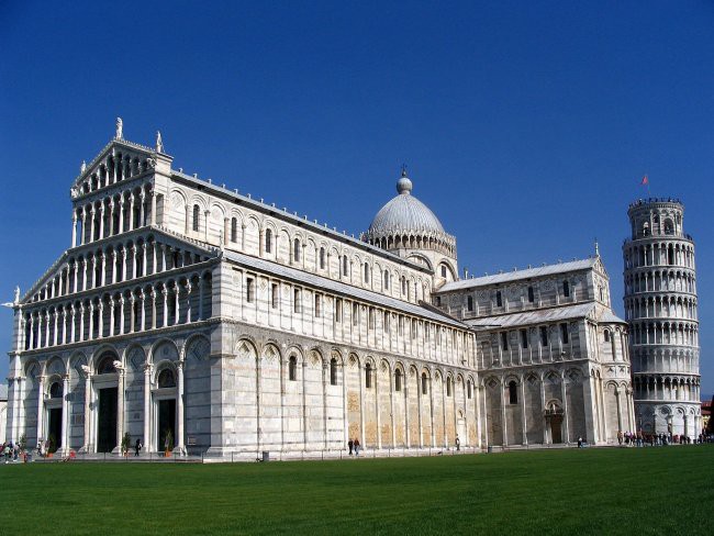 Pisa - arhitektova napaka je kriva za eno od svetovnih čudes.

Canon Powershot A 75
