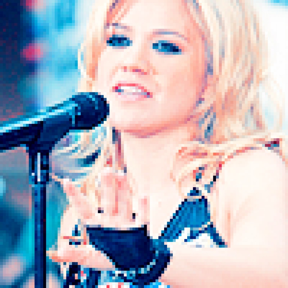 Kelly Clarkson - foto povečava