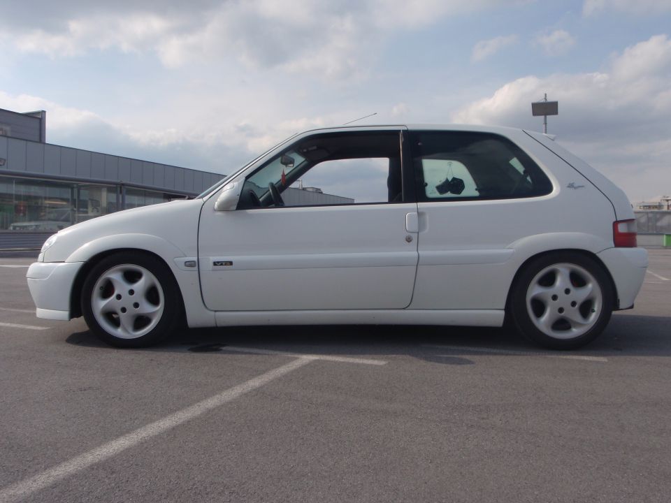 Saxo 1.6 16v VTS - foto povečava