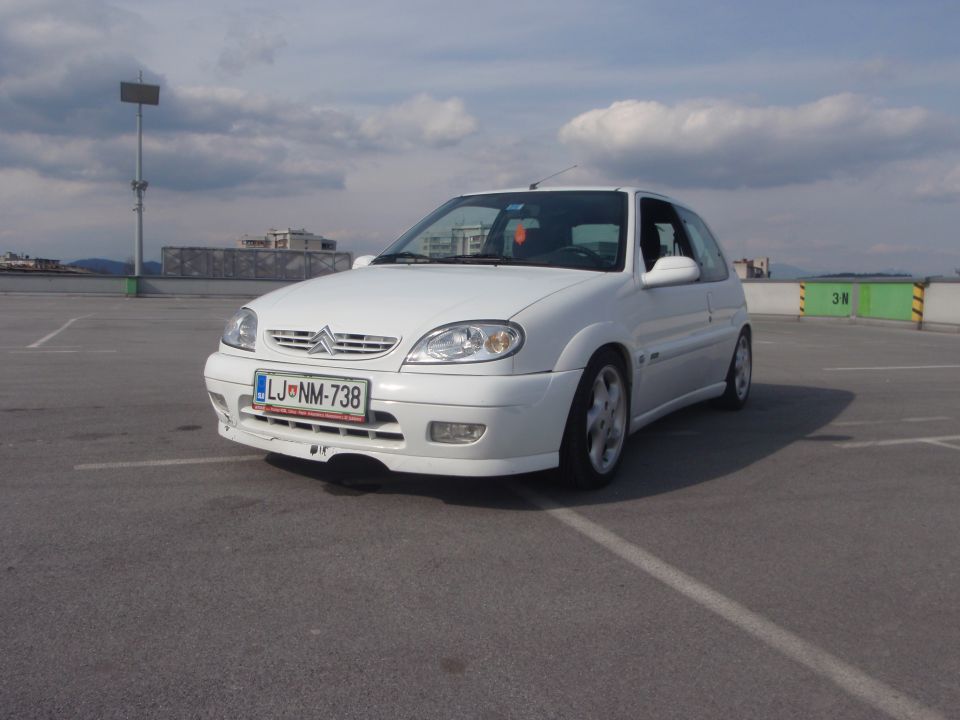Saxo 1.6 16v VTS - foto povečava