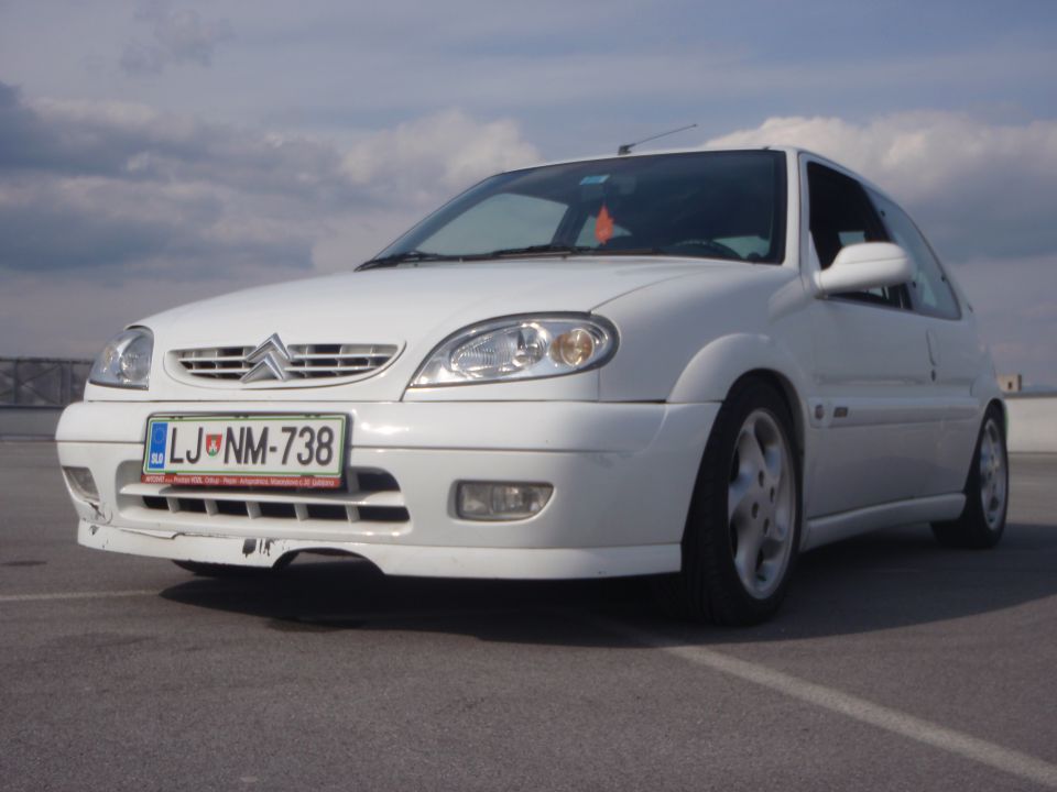 Saxo 1.6 16v VTS - foto povečava