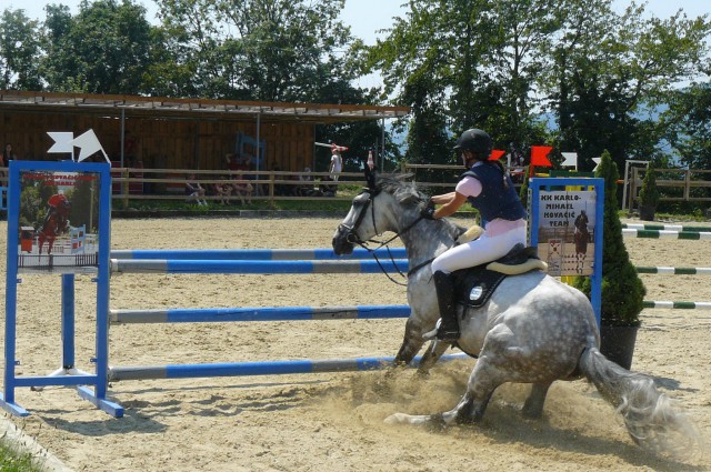 Slike s tekmovanj v preskakovanju-mešano - foto