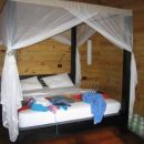Pri sosedih - Slovencih, ki sta bila na poročnem potovanju, so imeli tudi lepšo posteljo