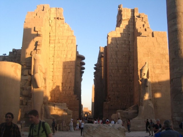 Luxorski tempelj