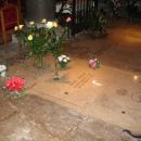 Grob Grace Kelly