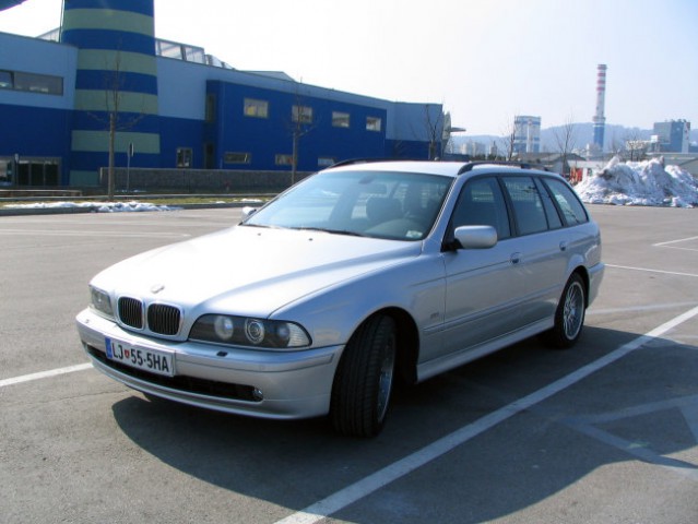 BMW 520i Touring - foto