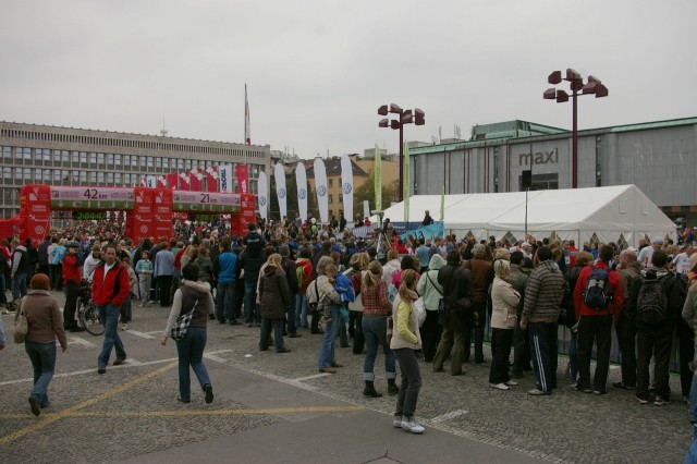 Jesenmaratonpokopališčemixi - foto