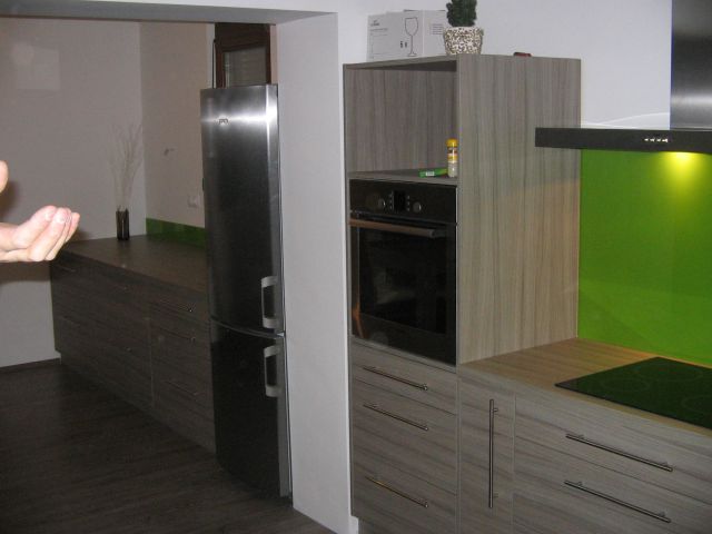 Stanovanje kuhinja dnevna soba - foto