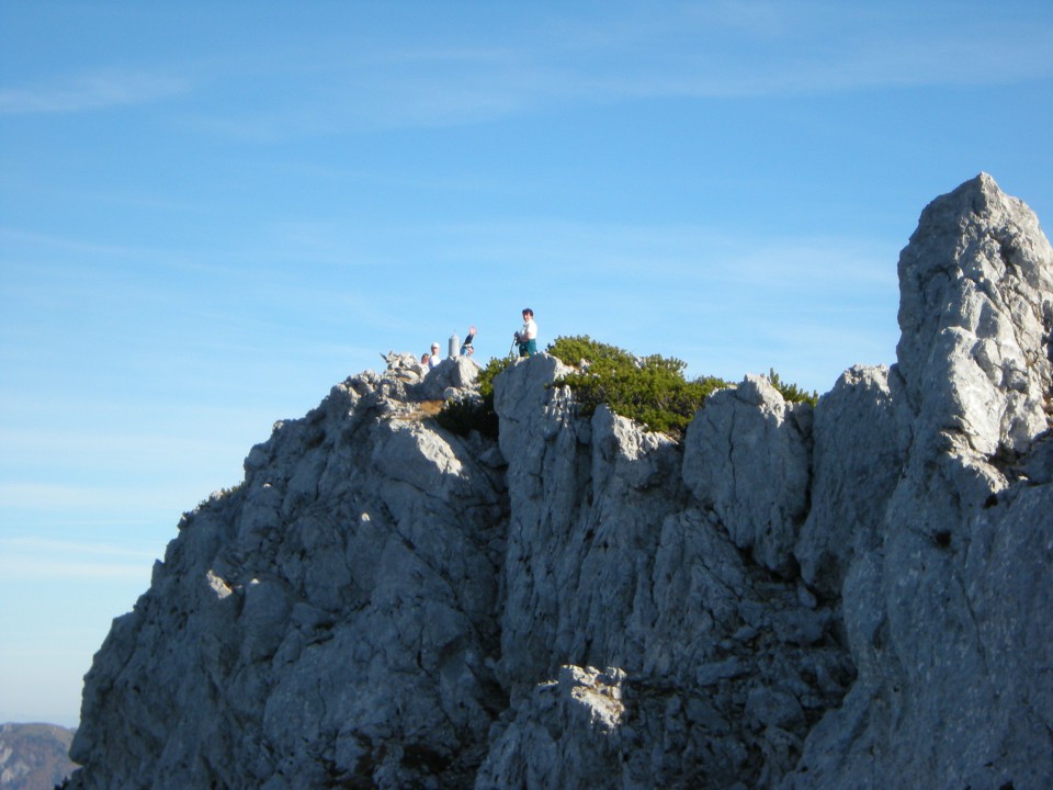 020
Križevnik pohodniki na vrhu Križevnika