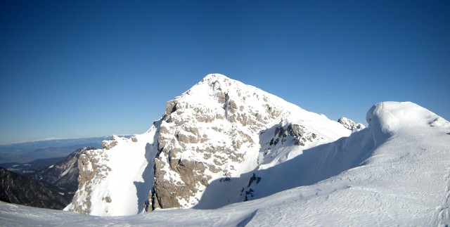 Košuta, opasti na grebenu 