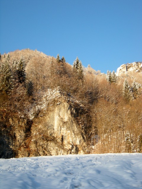 Dovška Baba, plezališče