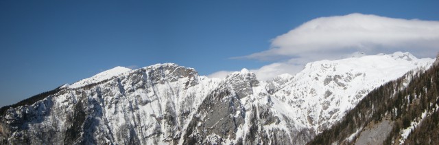 Na Desko, na grebenu nad Lučko Belo, panoramski pogled na Rzenik, Konja in Vežco