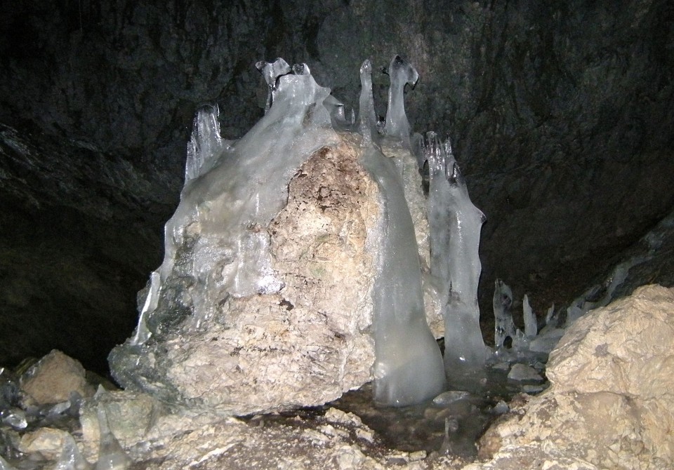 Potočka Zijalka-Obel Kamen - foto povečava