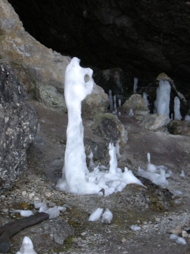 Potočka Zijalka-Obel Kamen - foto povečava