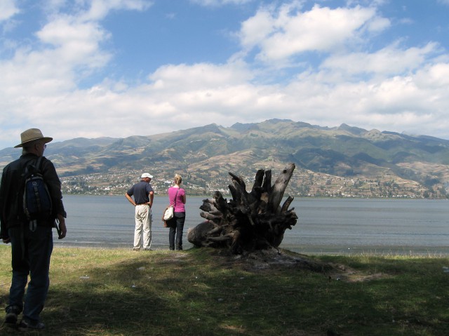 Ekvador  Jezero San Pablo - foto