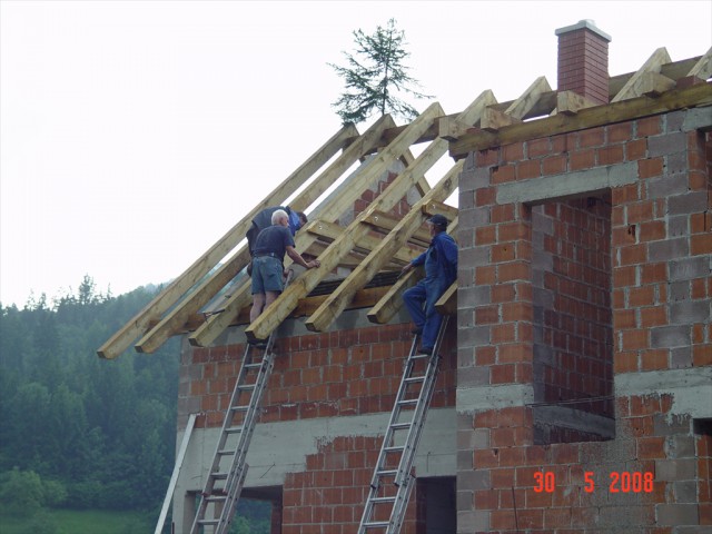 Naša hiša - STREHA in DIMNIK (03.05. - 28.05. - foto