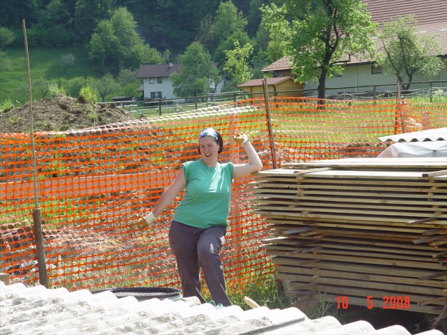 Naša hiša - STREHA in DIMNIK (03.05. - 28.05. - foto