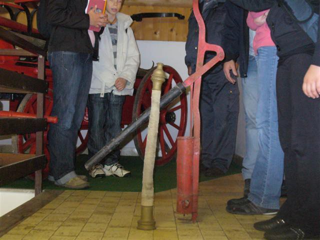 Cerkvi, gasilski dom in gostilne - foto