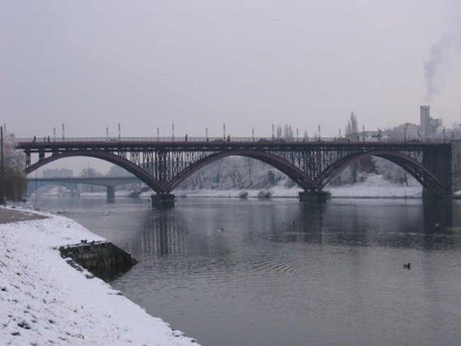 Glavni most