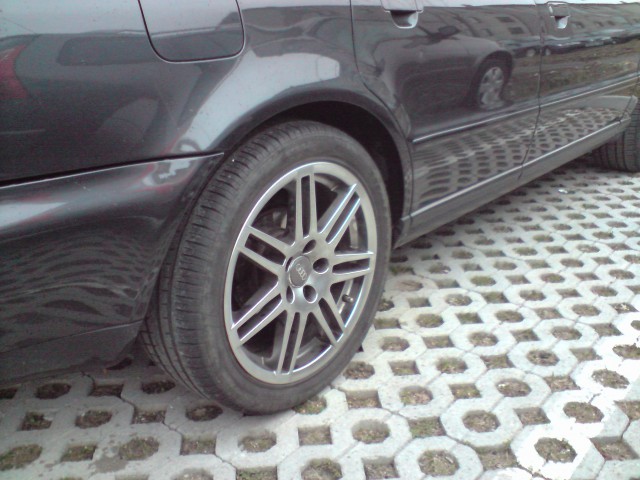 Audi a4 - foto