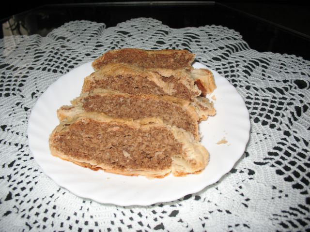 PECIVO - orehov kolač