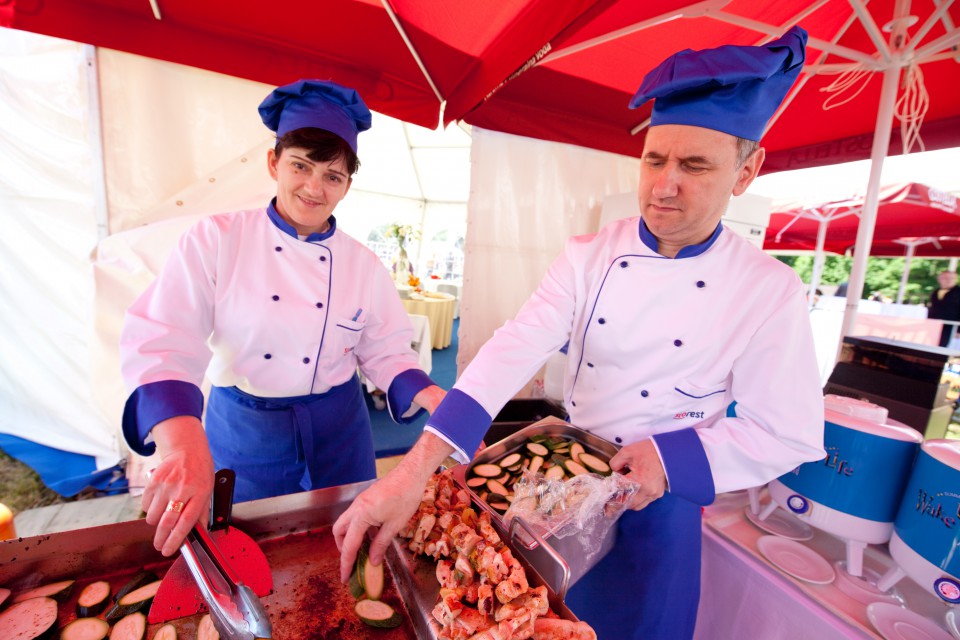 CATERING SLOREST - TEK DM - foto povečava