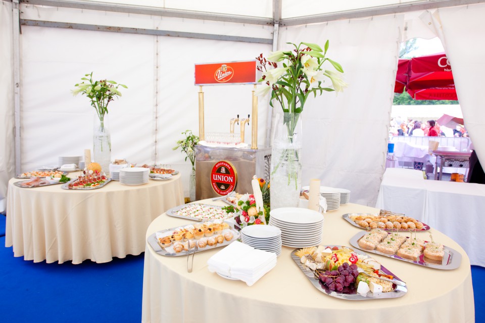 CATERING SLOREST - TEK DM - foto povečava