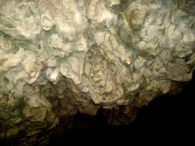 strop v  glavni jami