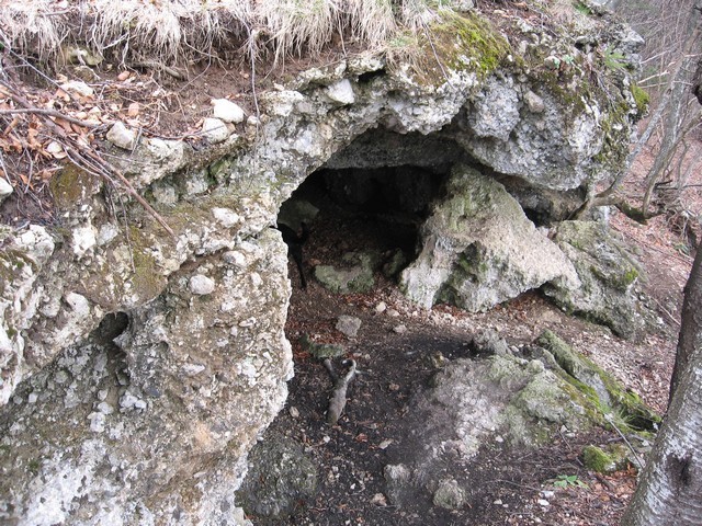 In manjše jame