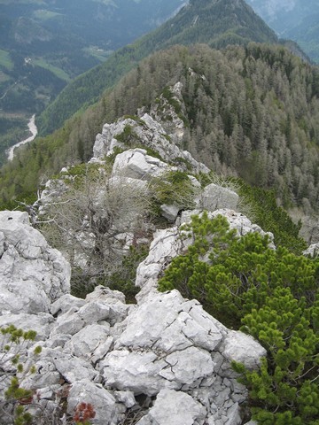 Le tale grebenček tik pod mano ne obeta enostavnega prehoda
