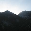 Ljubeljska Baba in Veliki vrh v Košuti z Bornove poti