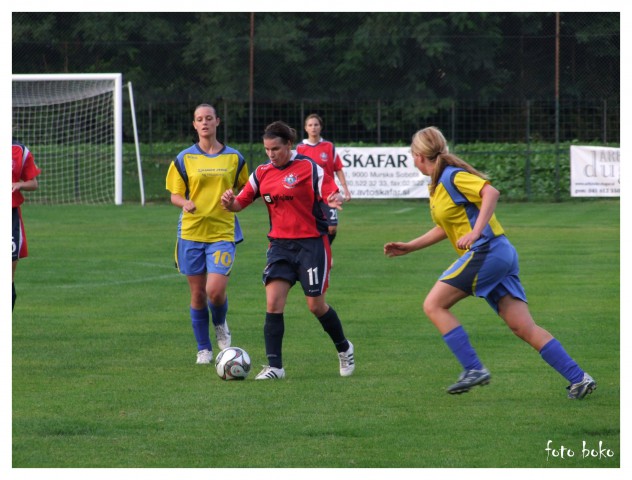 Tekma ŽNK Pomurje-ŽNK Velesovo 09.09.2009 - foto