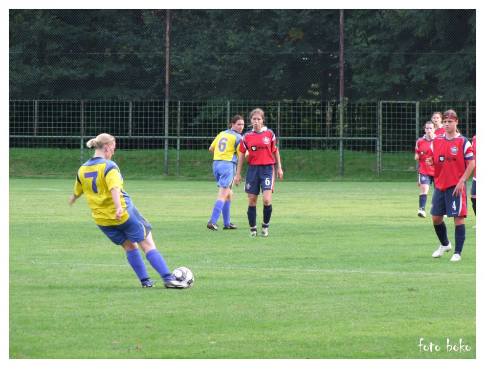 Tekma ŽNK Pomurje-ŽNK Velesovo 09.09.2009 - foto povečava