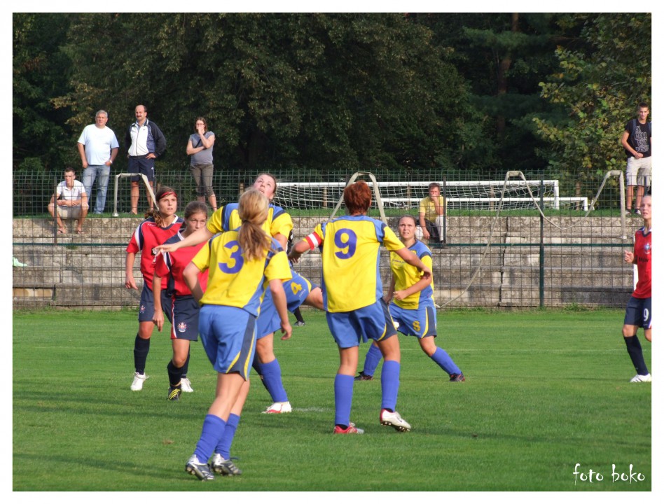 Tekma ŽNK Pomurje-ŽNK Velesovo 09.09.2009 - foto povečava