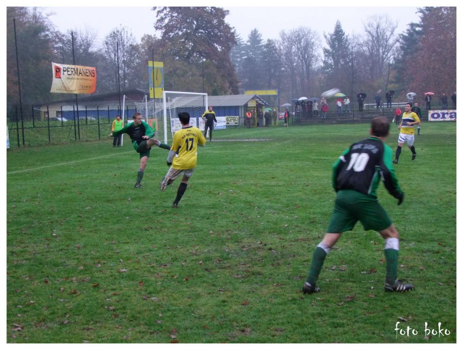 ND Permanens Beltinci : NK Lipa - 08.11.2009 - foto povečava