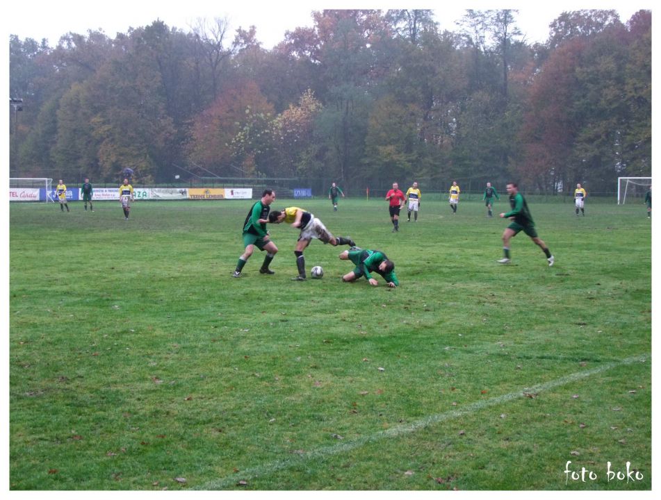 ND Permanens Beltinci : NK Lipa - 08.11.2009 - foto povečava