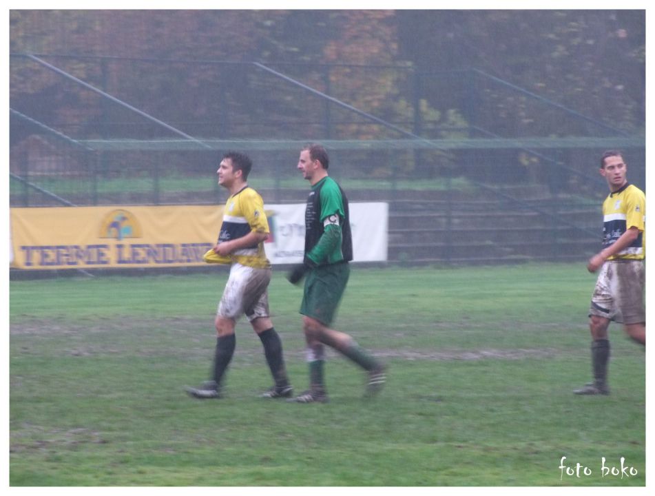 ND Permanens Beltinci : NK Lipa - 08.11.2009 - foto povečava