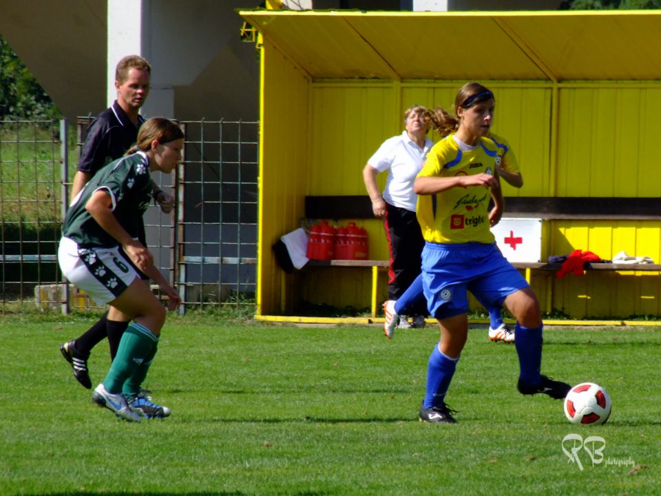 ŽNK Pomurje Beltinci : ŽNK Krka - 25.9.2011 - foto povečava