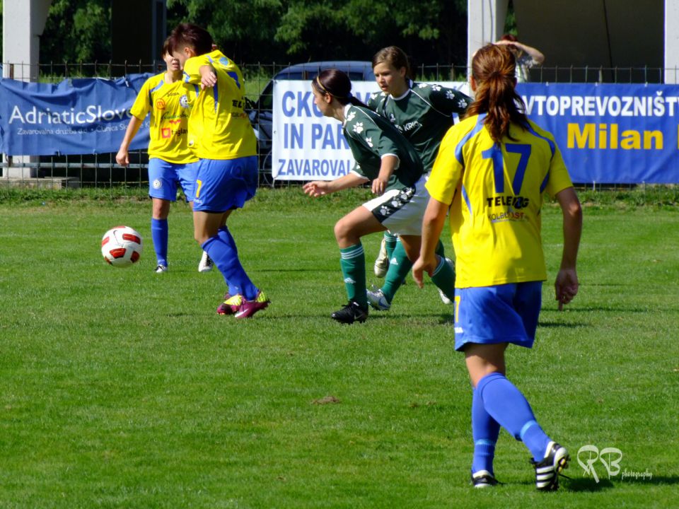 ŽNK Pomurje Beltinci : ŽNK Krka - 25.9.2011 - foto povečava