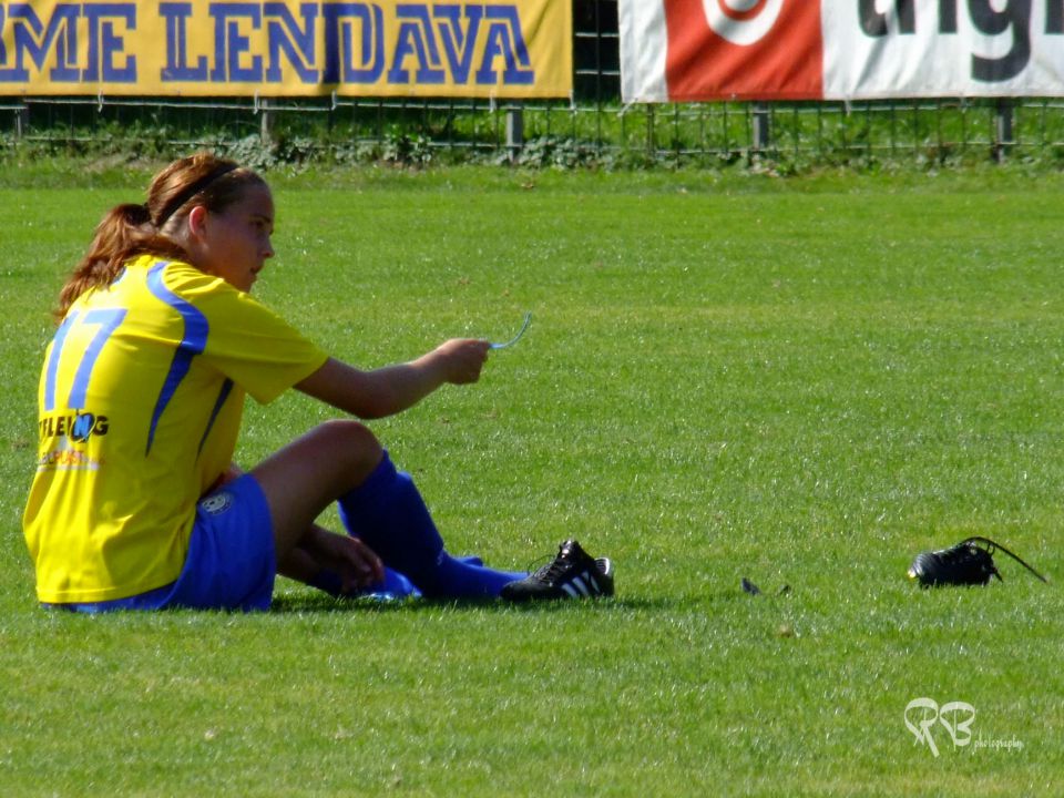 ŽNK Pomurje Beltinci : ŽNK Krka - 25.9.2011 - foto povečava