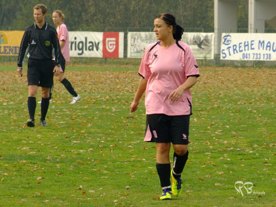 ŽNK Teleing Pomurje: ŽNK Dornava - 06.11.2011 - foto povečava