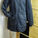 parka Bench, vel.S, temno modra, cena 50€, rezerviran