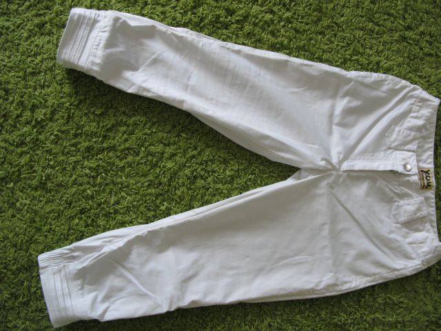Moderne bele hlače