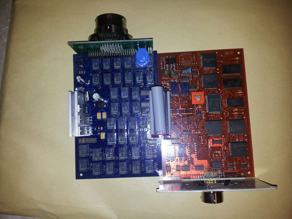 Mutiplexer - foto povečava