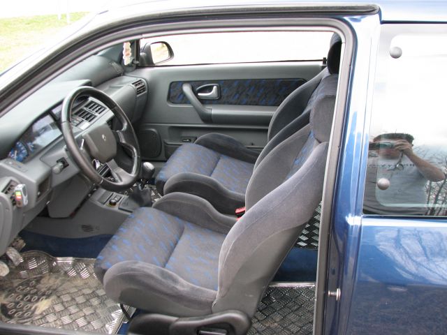 Clio 1.8 16v - foto